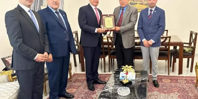 رئيس جامعة جرش يزور السفارة الأردنية في القاهرة ويلتقي السفير العضايلة