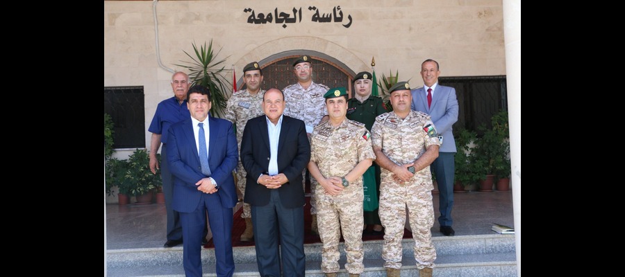 جامعة جرش والقوات المسلحة الأردنية تبحثان تعزيز التعاون الأكاديمي وتطوير التعليم الجامعي